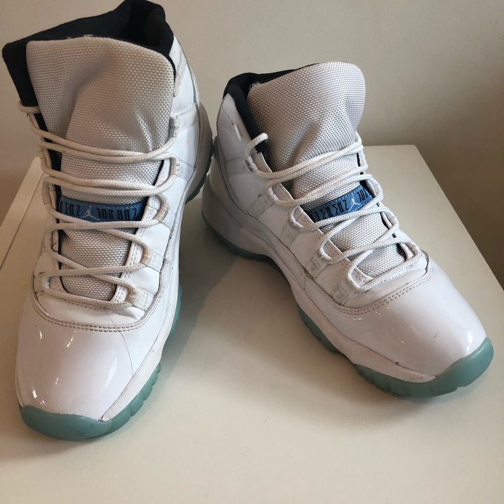 Jordan Retro 11 “Legend Blue”